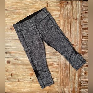 Lululemon 3/4 legging, Capri style- size 10